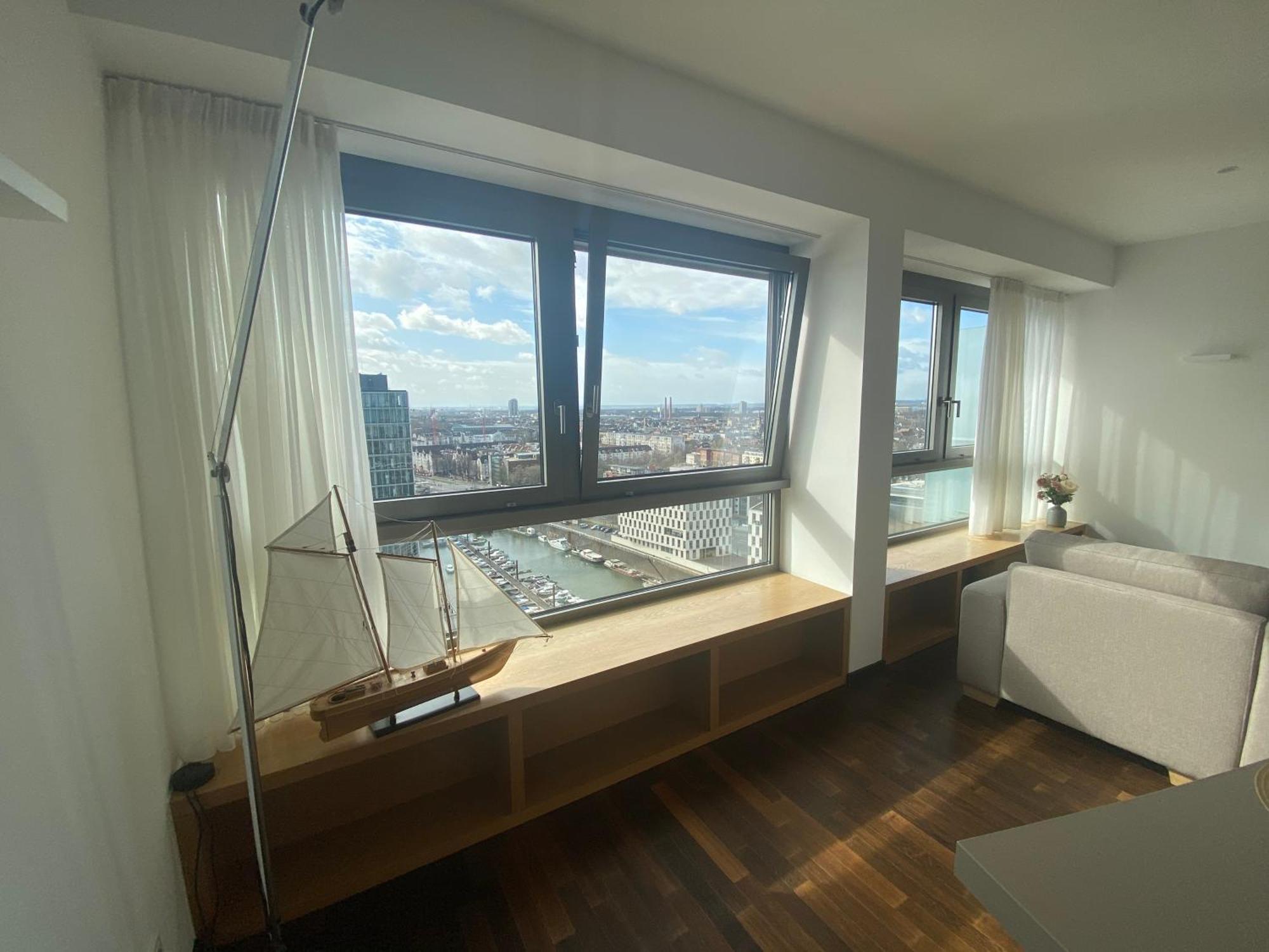 Luxurious In High Class Building Kranhaus In * Köln
